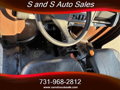 2013 John Deere Gator 825 I   - Photo 34 - Lexington, TN 38351