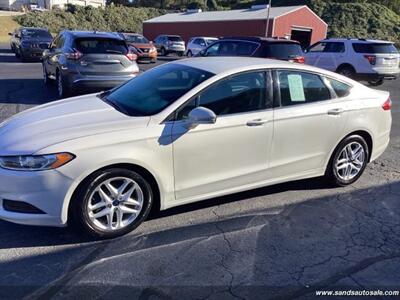 2016 Ford Fusion SE   - Photo 2 - Lexington, TN 38351