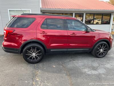 2019 Ford Explorer XLT   - Photo 17 - Lexington, TN 38351