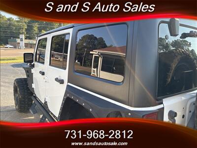 2015 Jeep Wrangler Unlimited Sahara   - Photo 36 - Lexington, TN 38351