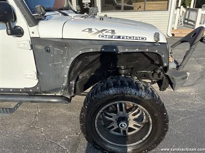 2015 Jeep Wrangler Unlimited Sahara   - Photo 32 - Lexington, TN 38351