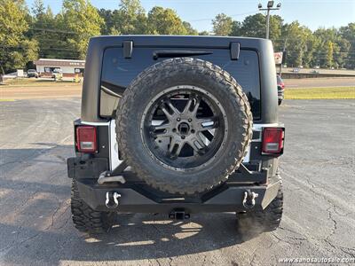 2015 Jeep Wrangler Unlimited Sahara   - Photo 13 - Lexington, TN 38351