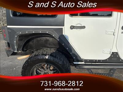 2015 Jeep Wrangler Unlimited Sahara   - Photo 34 - Lexington, TN 38351