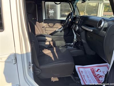 2015 Jeep Wrangler Unlimited Sahara   - Photo 20 - Lexington, TN 38351