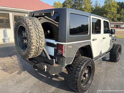 2015 Jeep Wrangler Unlimited Sahara   - Photo 15 - Lexington, TN 38351