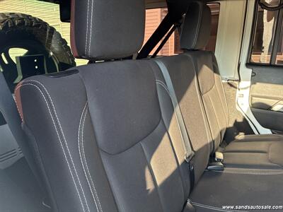 2015 Jeep Wrangler Unlimited Sahara   - Photo 18 - Lexington, TN 38351