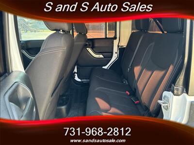 2015 Jeep Wrangler Unlimited Sahara   - Photo 8 - Lexington, TN 38351
