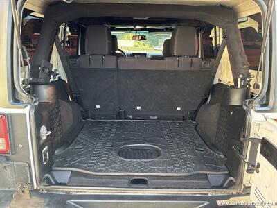 2015 Jeep Wrangler Unlimited Sahara   - Photo 14 - Lexington, TN 38351