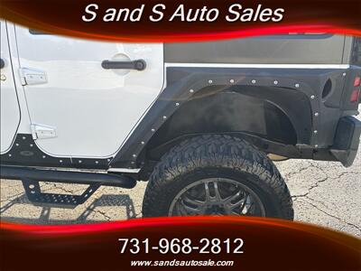 2015 Jeep Wrangler Unlimited Sahara   - Photo 37 - Lexington, TN 38351