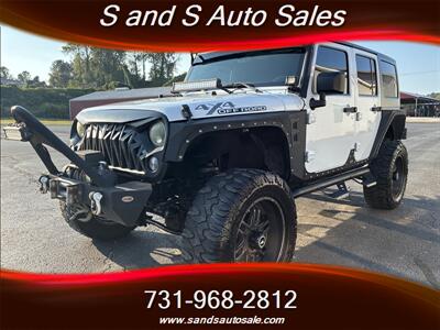 2015 Jeep Wrangler Unlimited Sahara   - Photo 1 - Lexington, TN 38351