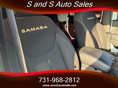 2015 Jeep Wrangler Unlimited Sahara   - Photo 22 - Lexington, TN 38351