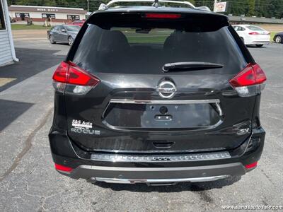 2019 Nissan Rogue SV   - Photo 12 - Lexington, TN 38351