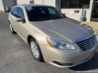 2014 Chrysler 200 LX   - Photo 24 - Lexington, TN 38351