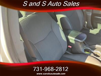 2014 Chrysler 200 LX   - Photo 22 - Lexington, TN 38351