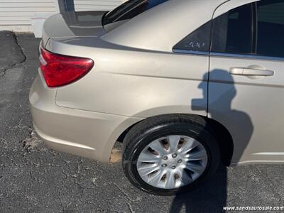 2014 Chrysler 200 LX   - Photo 30 - Lexington, TN 38351