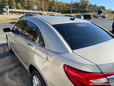 2014 Chrysler 200 LX   - Photo 32 - Lexington, TN 38351