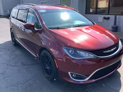 2017 Chrysler Pacifica Touring-L   - Photo 25 - Lexington, TN 38351