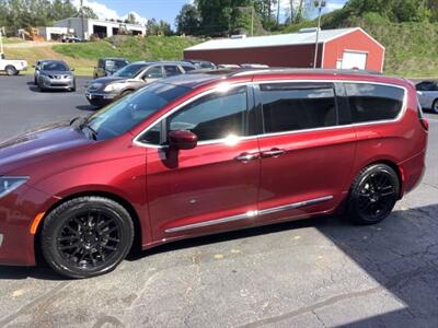 2017 Chrysler Pacifica Touring-L   - Photo 2 - Lexington, TN 38351