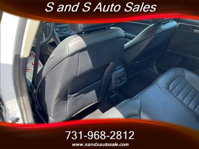 2017 Ford Fusion SE   - Photo 10 - Lexington, TN 38351