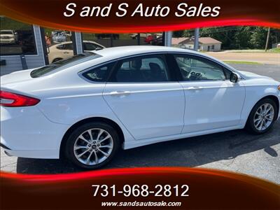 2017 Ford Fusion SE   - Photo 15 - Lexington, TN 38351