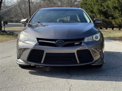 2016 Toyota Camry SE   - Photo 2 - Loganville, GA 30052