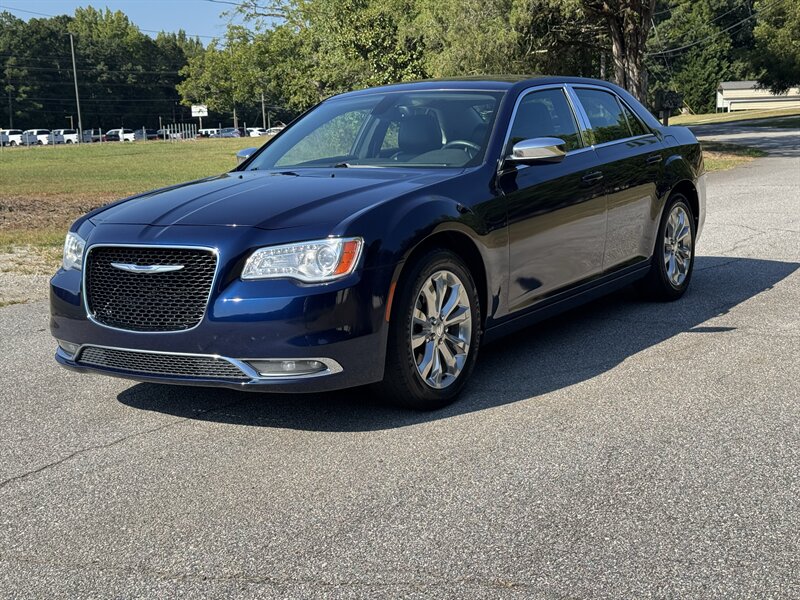 2016 Chrysler 300 Limited  