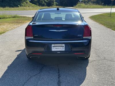 2016 Chrysler 300 Limited   - Photo 5 - Loganville, GA 30052