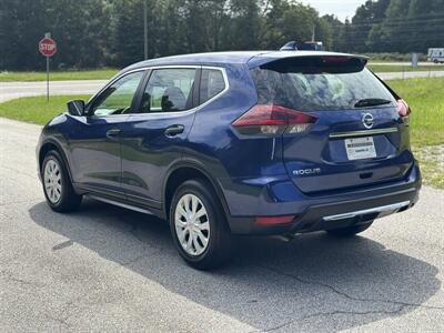 2019 Nissan Rogue S   - Photo 4 - Loganville, GA 30052