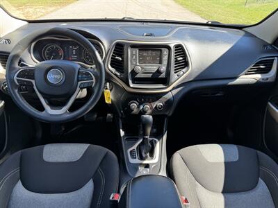 2018 Jeep Cherokee Latitude   - Photo 12 - Loganville, GA 30052