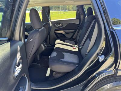 2018 Jeep Cherokee Latitude   - Photo 16 - Loganville, GA 30052