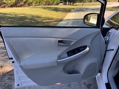 2015 Toyota Prius Two   - Photo 8 - Loganville, GA 30052