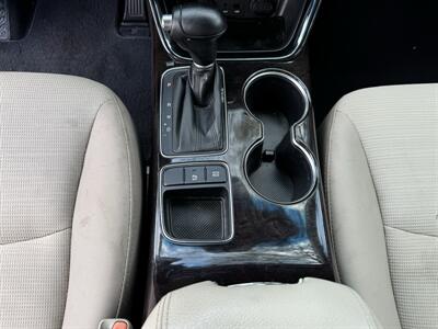 2015 Kia Sorento LX   - Photo 14 - Loganville, GA 30052