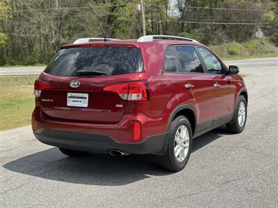 2015 Kia Sorento LX   - Photo 6 - Loganville, GA 30052