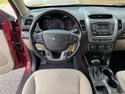 2015 Kia Sorento LX   - Photo 11 - Loganville, GA 30052