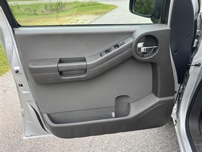 2014 Nissan Xterra X   - Photo 8 - Loganville, GA 30052