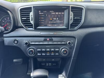 2017 Kia Sportage EX   - Photo 13 - Loganville, GA 30052