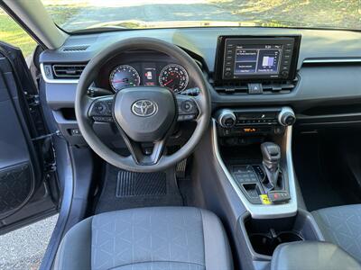 2022 Toyota RAV4 XLE - Photo 11 - Loganville, GA 30052