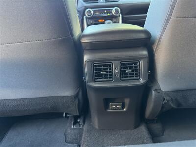 2022 Toyota RAV4 XLE - Photo 17 - Loganville, GA 30052