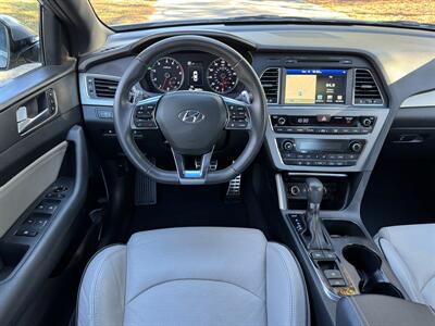 2017 Hyundai SONATA Limited 2.0T   - Photo 12 - Loganville, GA 30052