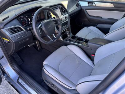 2017 Hyundai SONATA Limited 2.0T   - Photo 7 - Loganville, GA 30052