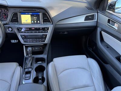 2017 Hyundai SONATA Limited 2.0T   - Photo 17 - Loganville, GA 30052