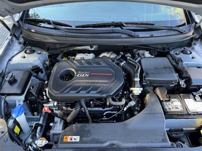 2017 Hyundai SONATA Limited 2.0T   - Photo 20 - Loganville, GA 30052