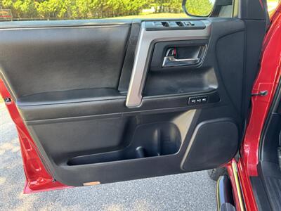 2014 Toyota 4Runner Limited   - Photo 8 - Loganville, GA 30052