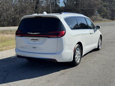 2021 Chrysler Pacifica Touring L   - Photo 6 - Loganville, GA 30052