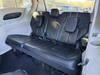 2021 Chrysler Pacifica Touring L   - Photo 19 - Loganville, GA 30052
