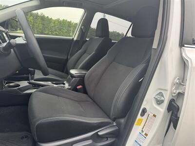 2015 Toyota RAV4 XLE - Photo 9 - Loganville, GA 30052