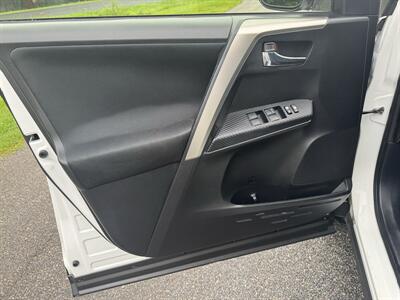 2015 Toyota RAV4 XLE - Photo 8 - Loganville, GA 30052