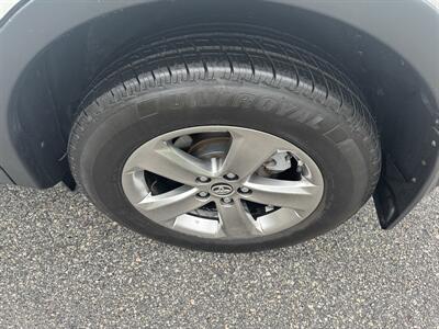 2015 Toyota RAV4 XLE - Photo 19 - Loganville, GA 30052
