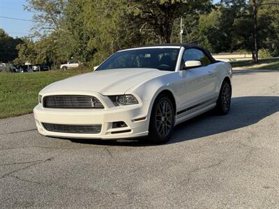 2013 Ford Mustang V6   - Photo 1 - Loganville, GA 30052