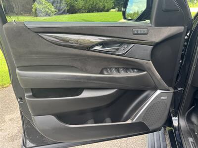 2019 Cadillac Escalade ESV Platinum   - Photo 8 - Loganville, GA 30052